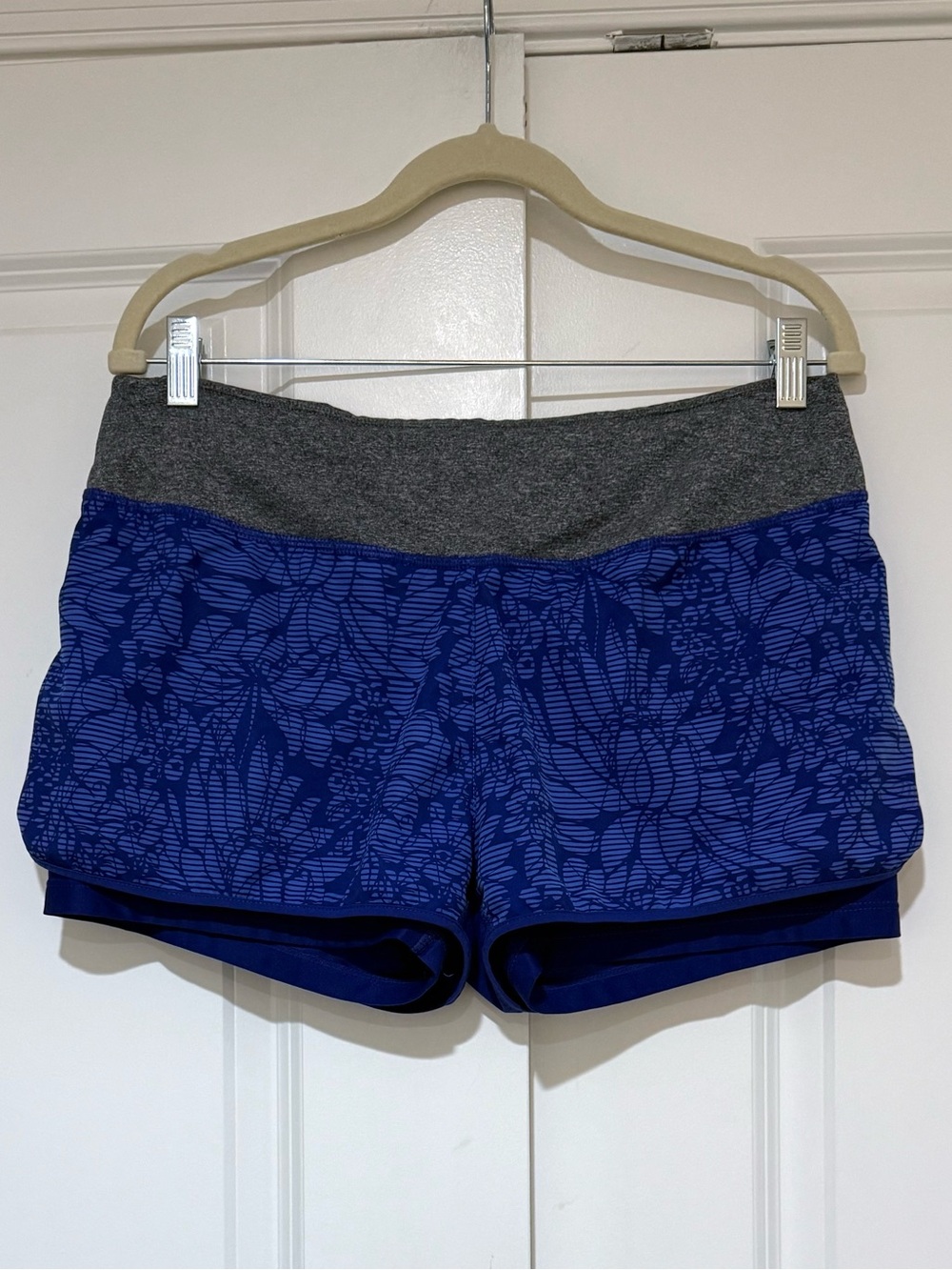 MPG Blue Floral Print Athletic Shorts with Gray Waistband with Bike Liner 2in1